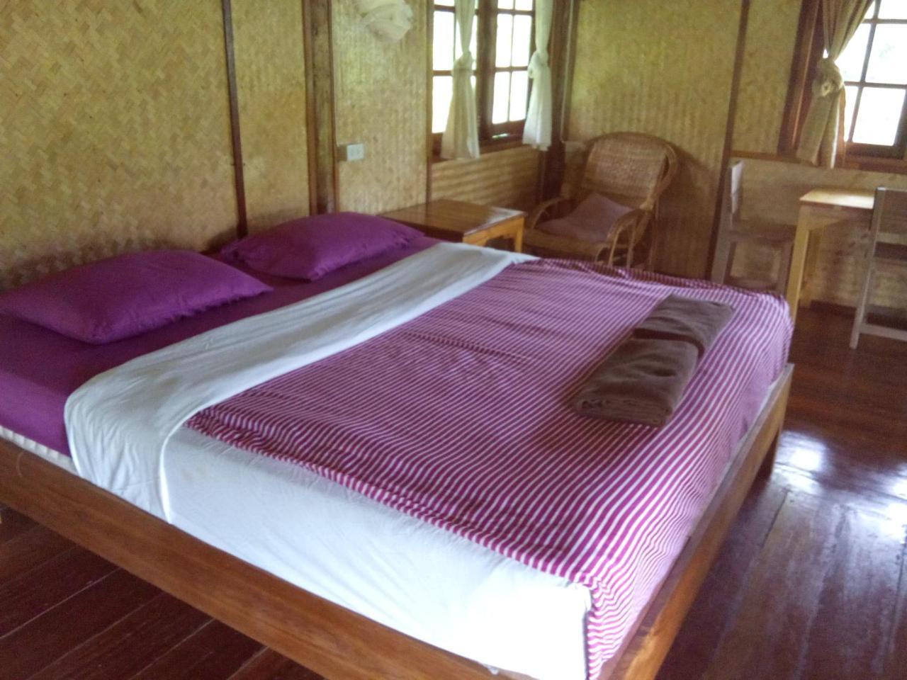 Ing Doi Guest House Pai Extérieur photo