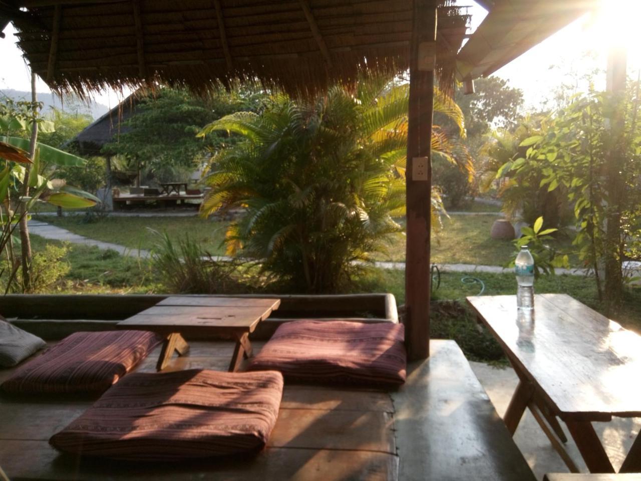 Ing Doi Guest House Pai Extérieur photo